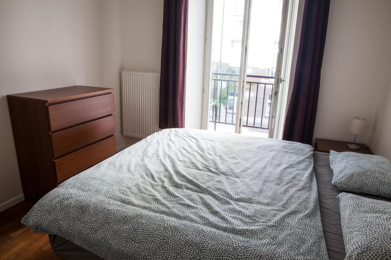 2B Pechackova Family Apartment With Balcony By The River Praha Eksteriør bilde